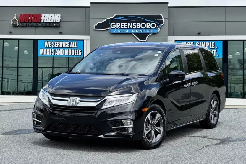 2019 Honda Odyssey Touring photo 1