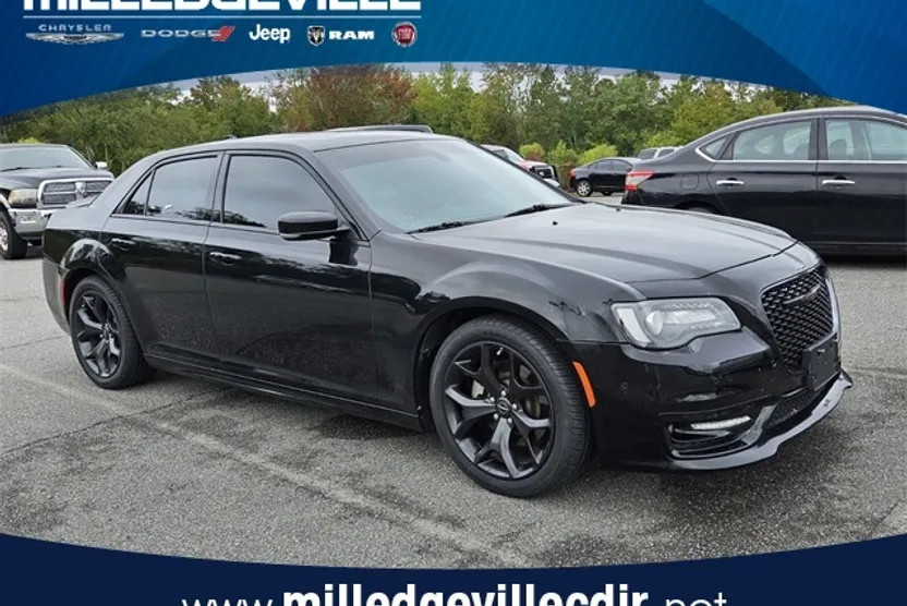 2022 Chrysler 300 S photo 1