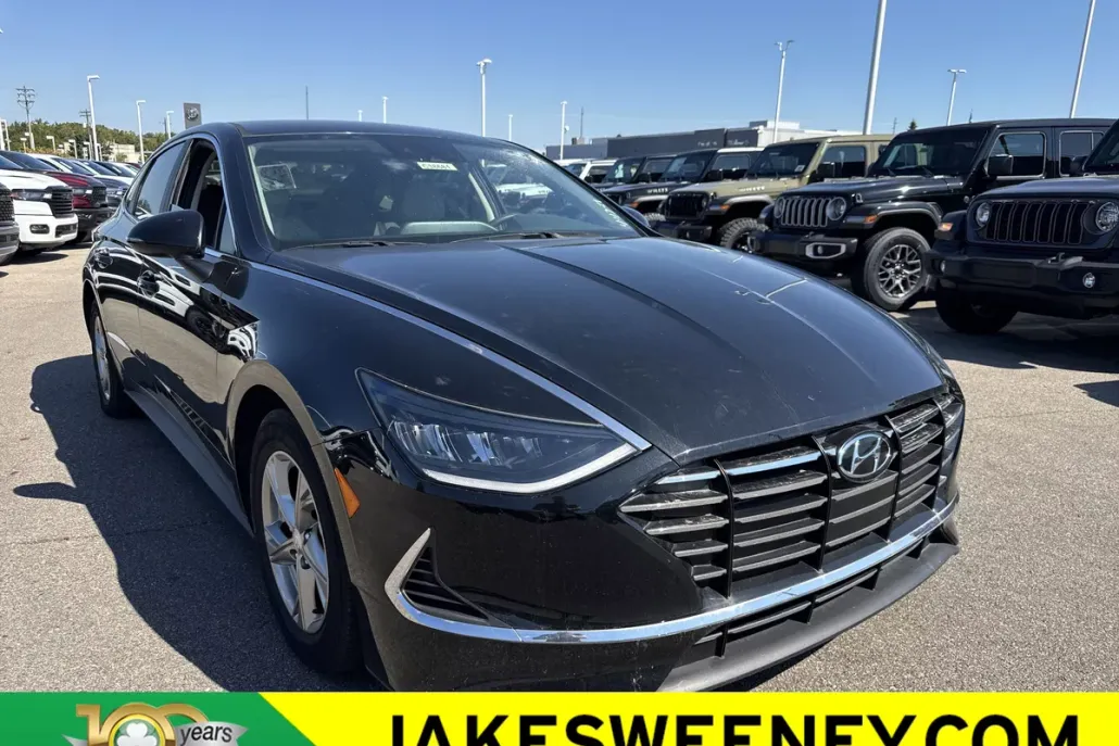 2022 Hyundai Sonata SE photo 1