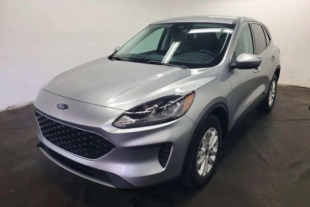 2021 Ford Escape Hybrid SE photo 1