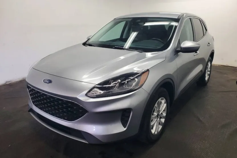 2021 Ford Escape Hybrid SE photo 1