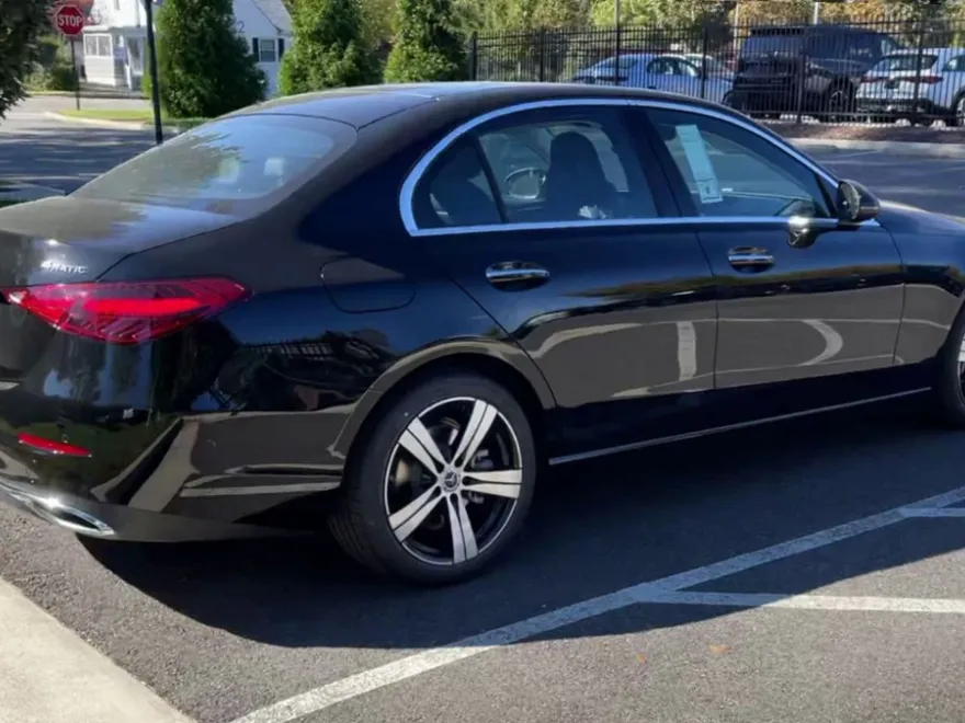 2025 Mercedes Benz C 300 4MATIC photo 1