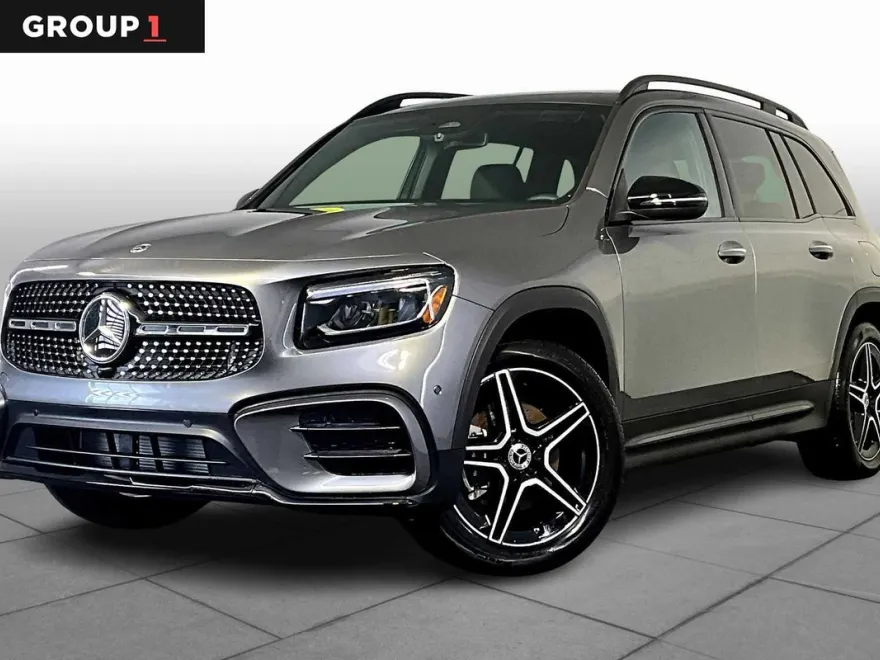 2025 Mercedes Benz GLB 250 4MATIC photo 1