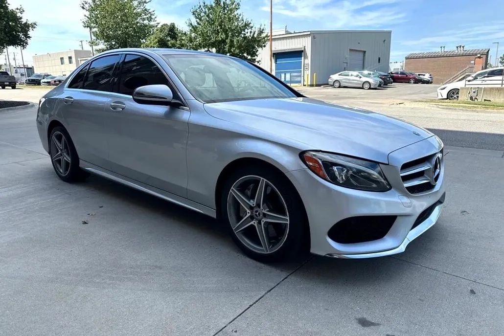 2018 Mercedes Benz C 300 4MATIC Sedan photo 1