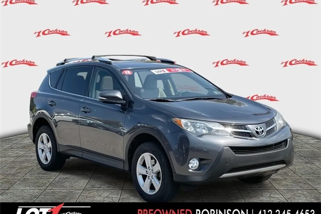 2013 Toyota RAV4 XLE photo 1