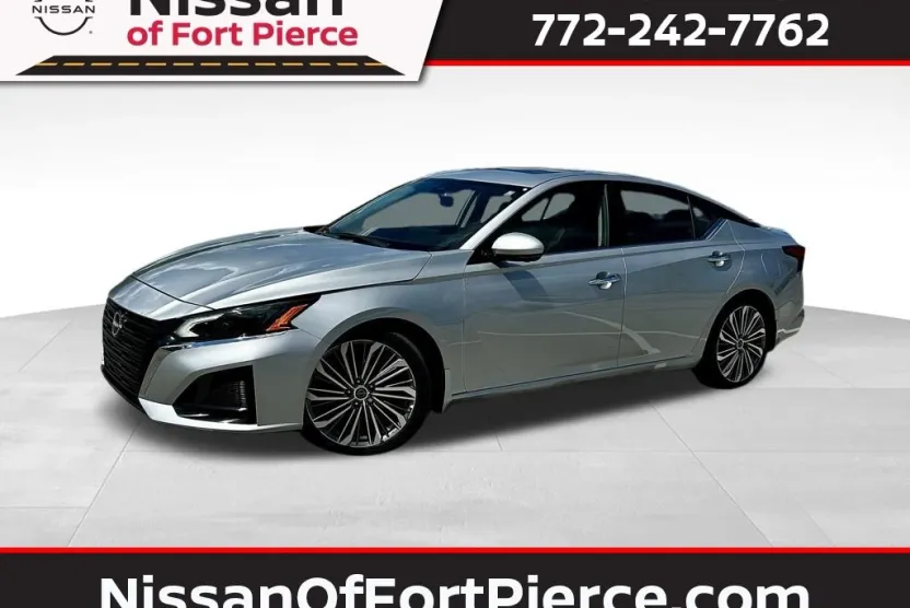 2024 Nissan Altima 2.5 SL photo 1