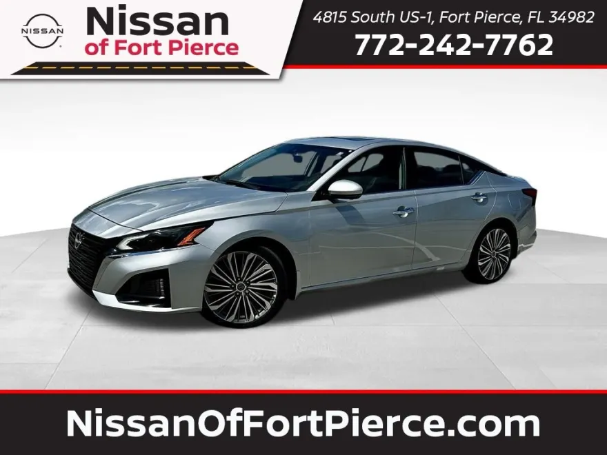 2024 Nissan Altima 2.5 SL photo 1