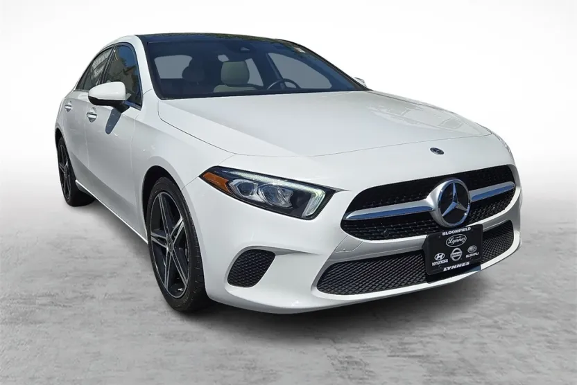 2022 Mercedes Benz A 220 4MATIC photo 1