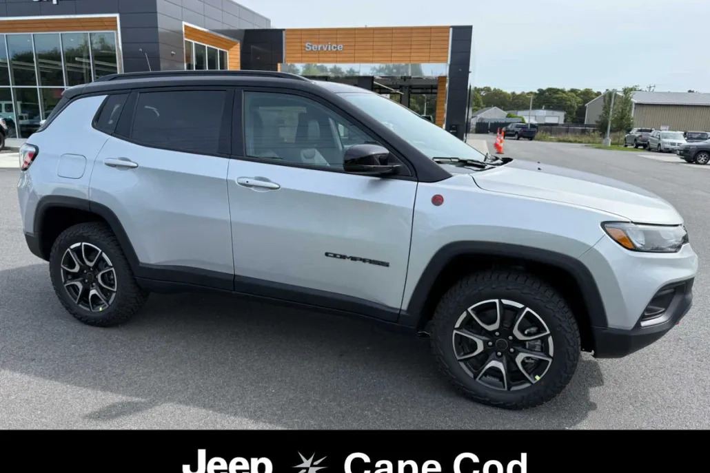 2026 Jeep Compass Trailhawk Sport photo 1
