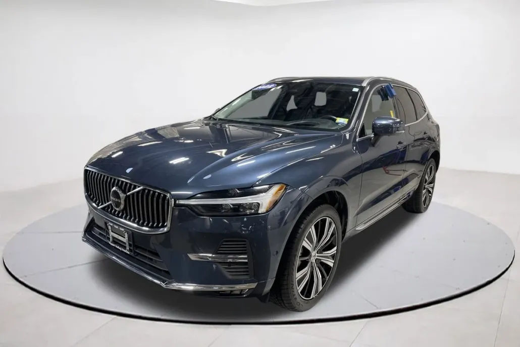 2022 Volvo XC60 Inscription photo 1