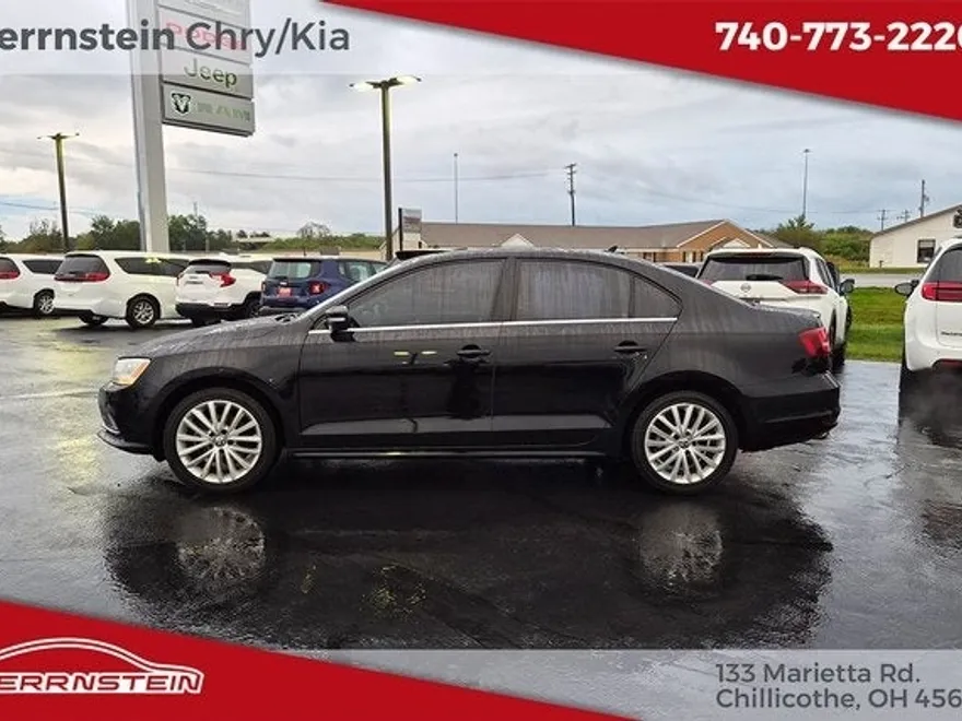 2016 Volkswagen Jetta 1.8T SEL photo 1