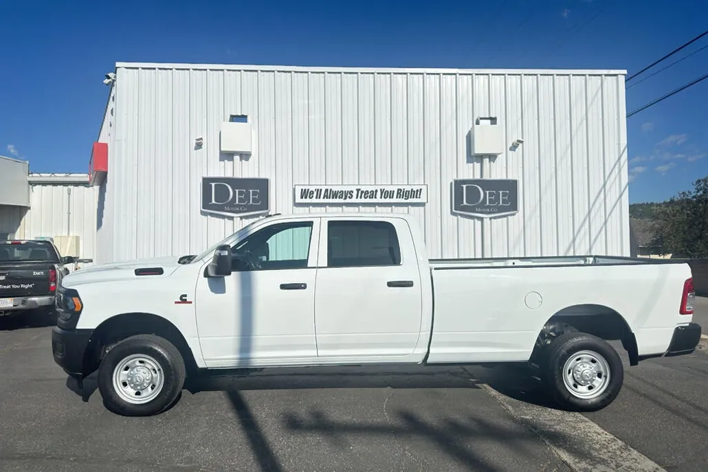 2024 Ram 2500 Tradesman photo 1