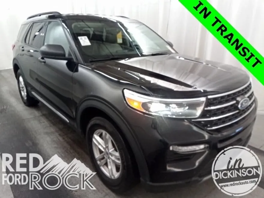 2023 Ford Explorer XLT photo 1