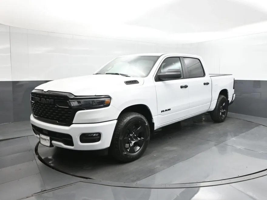 2025 Ram 1500 Tradesman photo 1