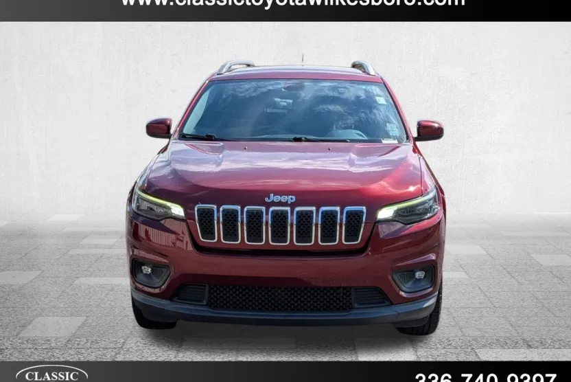 2019 Jeep Cherokee Latitude photo 1