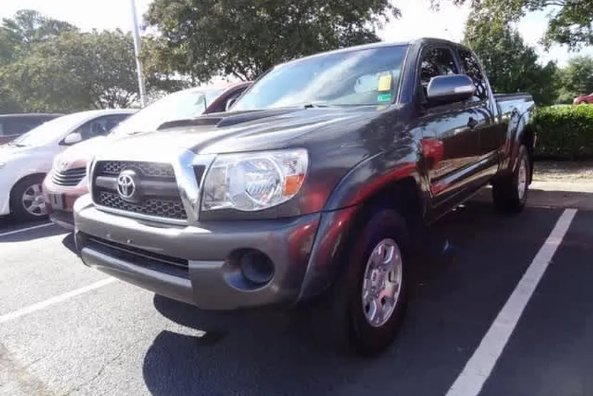 2011 Toyota Tacoma PreRunner photo 1