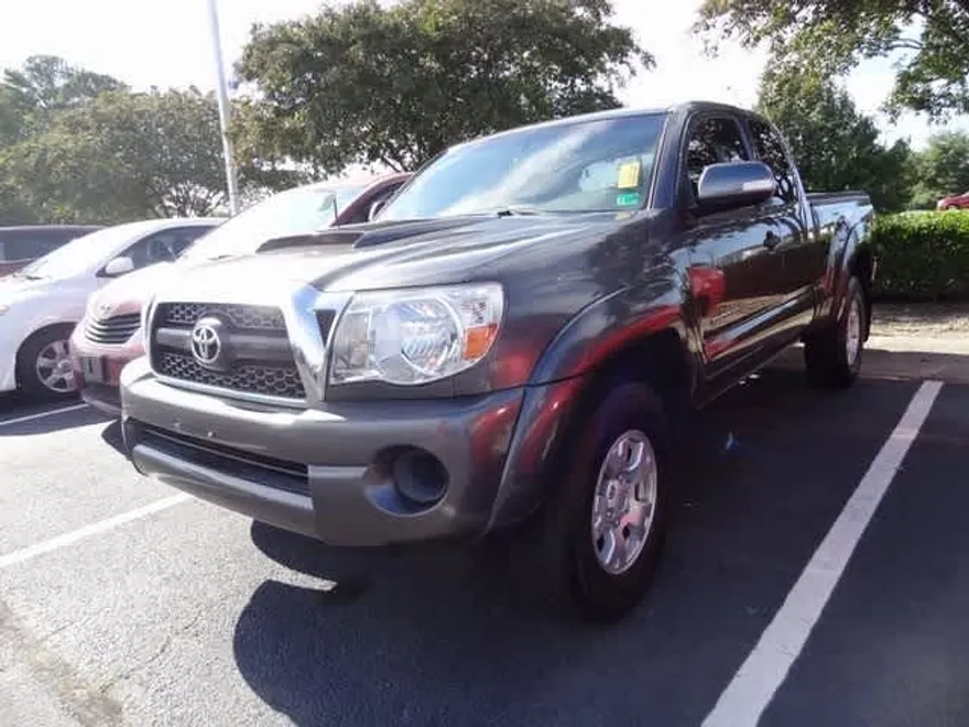 2011 Toyota Tacoma PreRunner photo 1