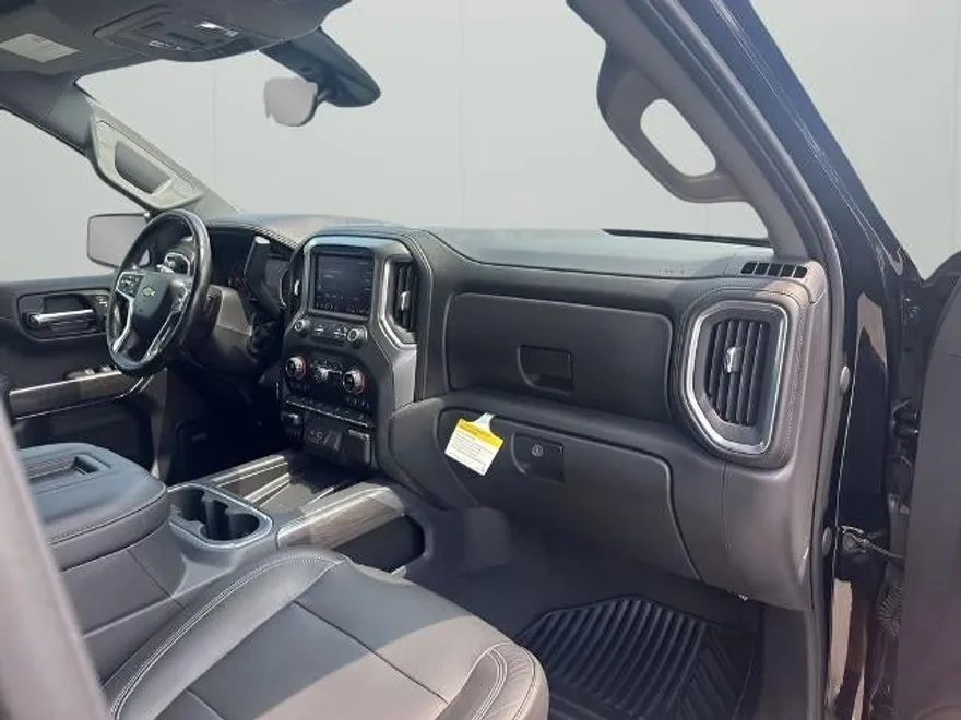 2020 Chevrolet Silverado 1500 LTZ photo 1