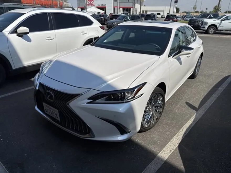 2020 Lexus ES 350 Luxury photo 1