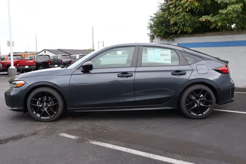 2025 Honda Civic Sport photo 1