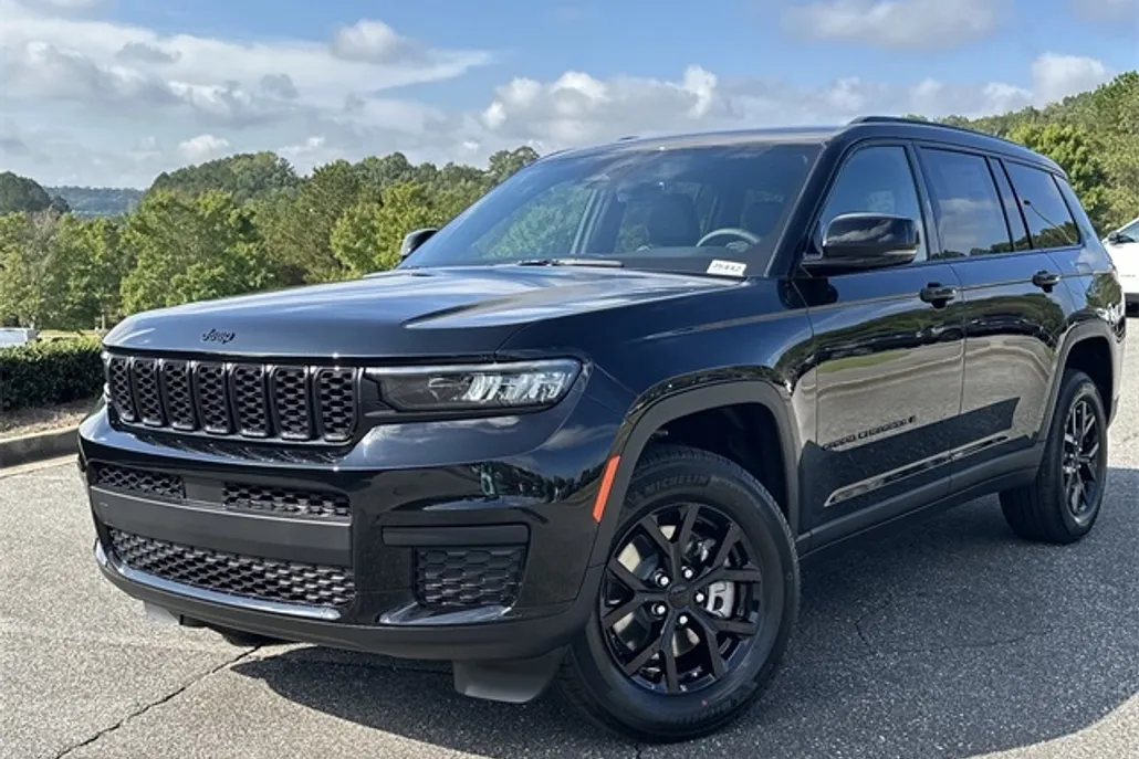2025 Jeep Grand Cherokee Altitude X photo 1