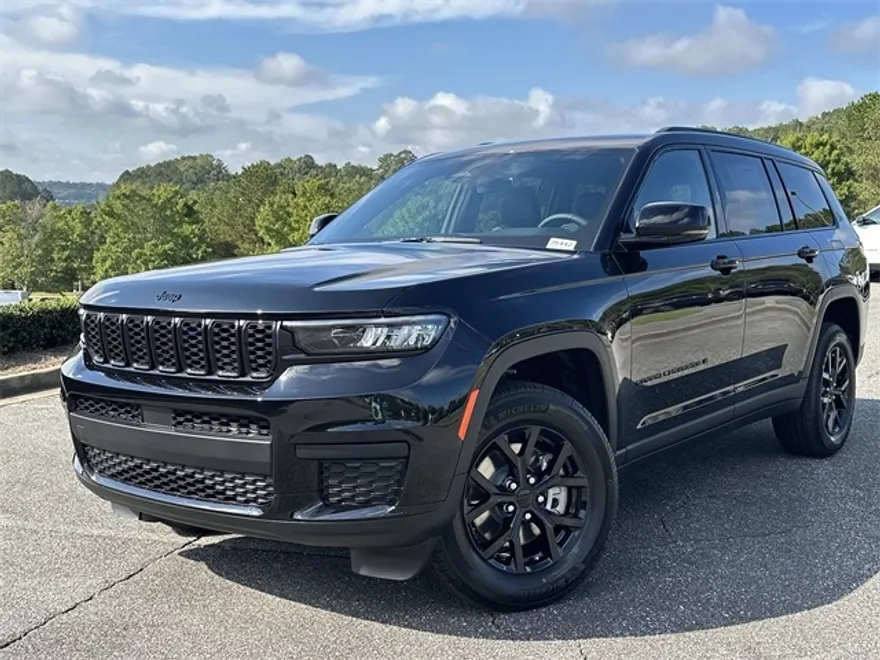 2025 Jeep Grand Cherokee Altitude X photo 1