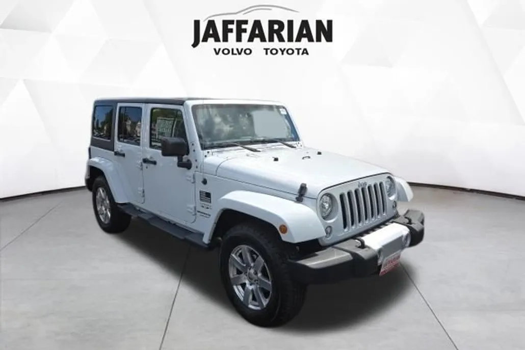 2018 Jeep Wrangler Unlimited Sahara photo 1