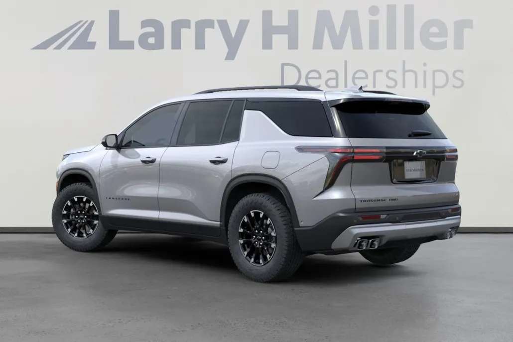 2026 Chevrolet Traverse Z71 photo 1