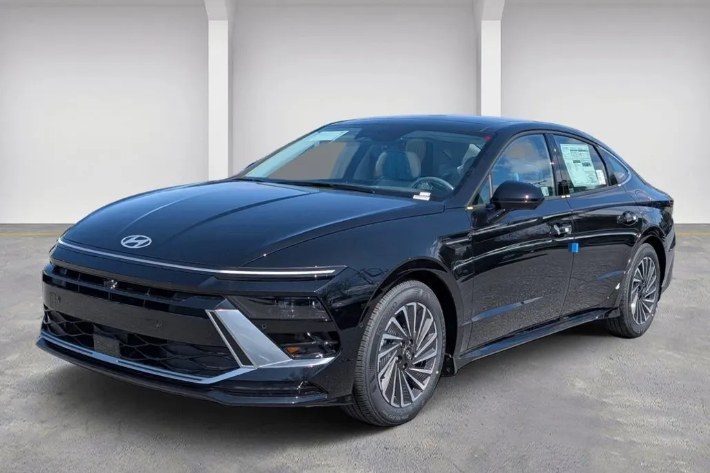 2025 Hyundai Sonata Hybrid Limited photo 1