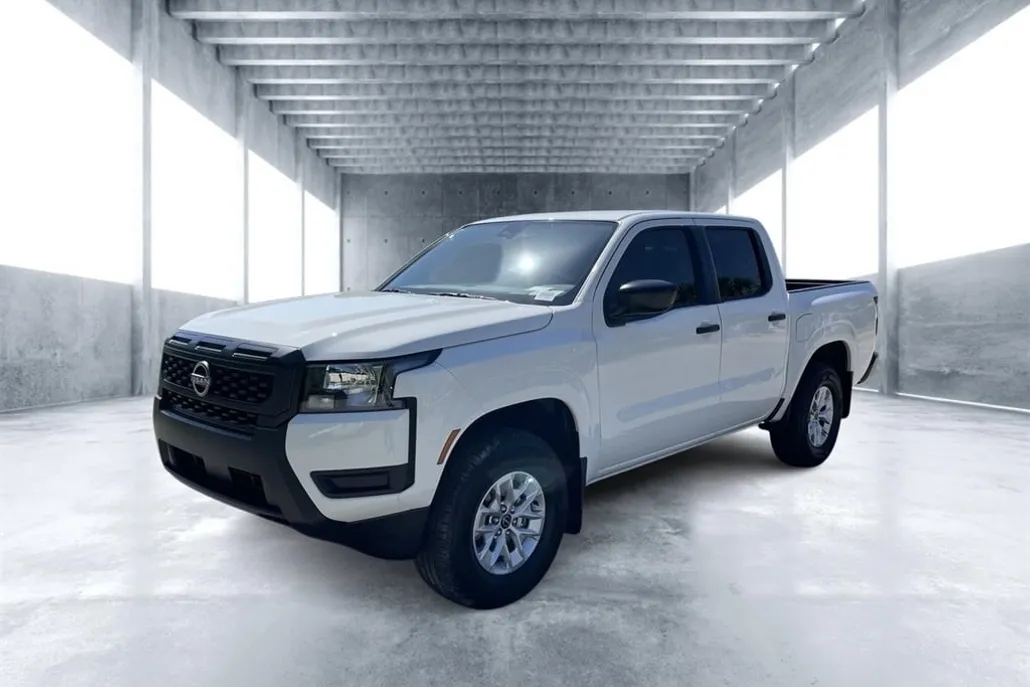 2025 Nissan Frontier S photo 1