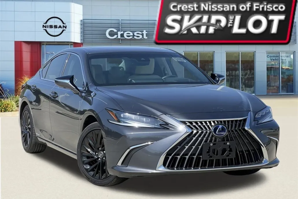 2022 Lexus ES 300h Ultra Luxury photo 1
