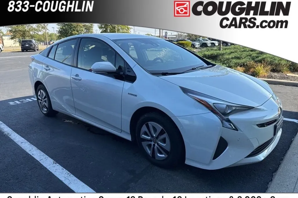 2018 Toyota Prius Two photo 1