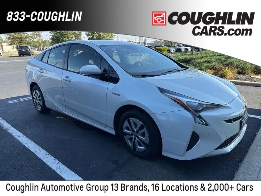 2018 Toyota Prius Two photo 1