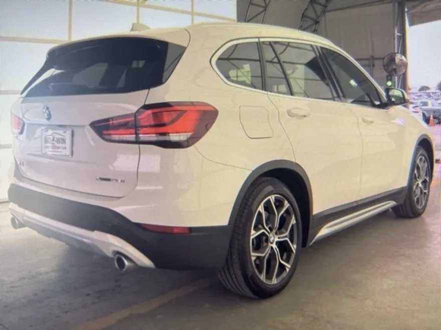 2021 Bmw X1 XDrive28i photo 1