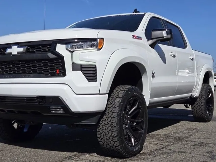 2025 Chevrolet Silverado 1500 RST photo 1