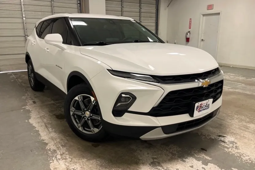 2023 Chevrolet Blazer 2LT photo 1