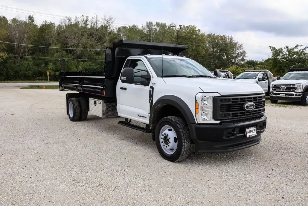 2023 Ford F-450 XL photo 1