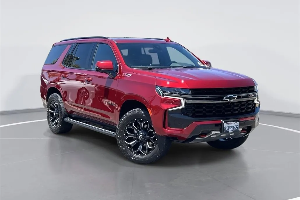 2021 Chevrolet Tahoe Z71 photo 1
