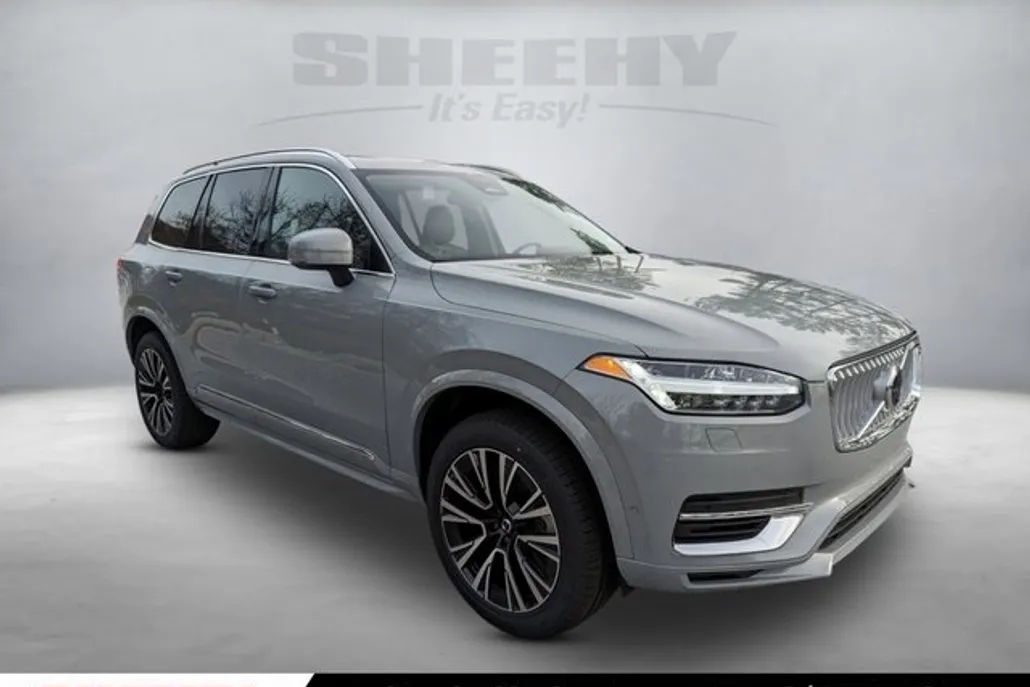 2025 Volvo XC90 T8 Plus photo 1