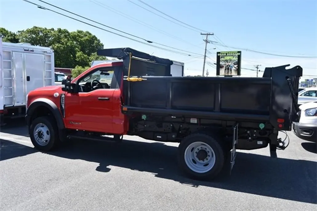 2024 Ford F-550 XL photo 1