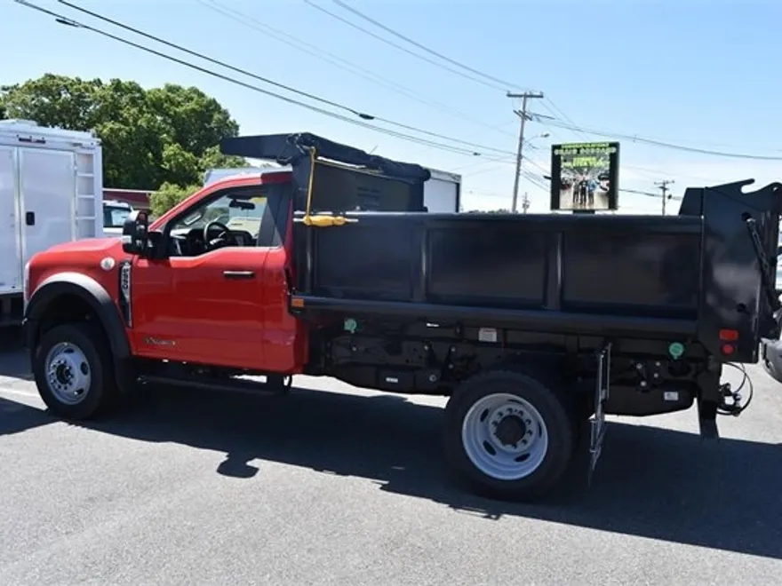 2024 Ford F-550 XL photo 1