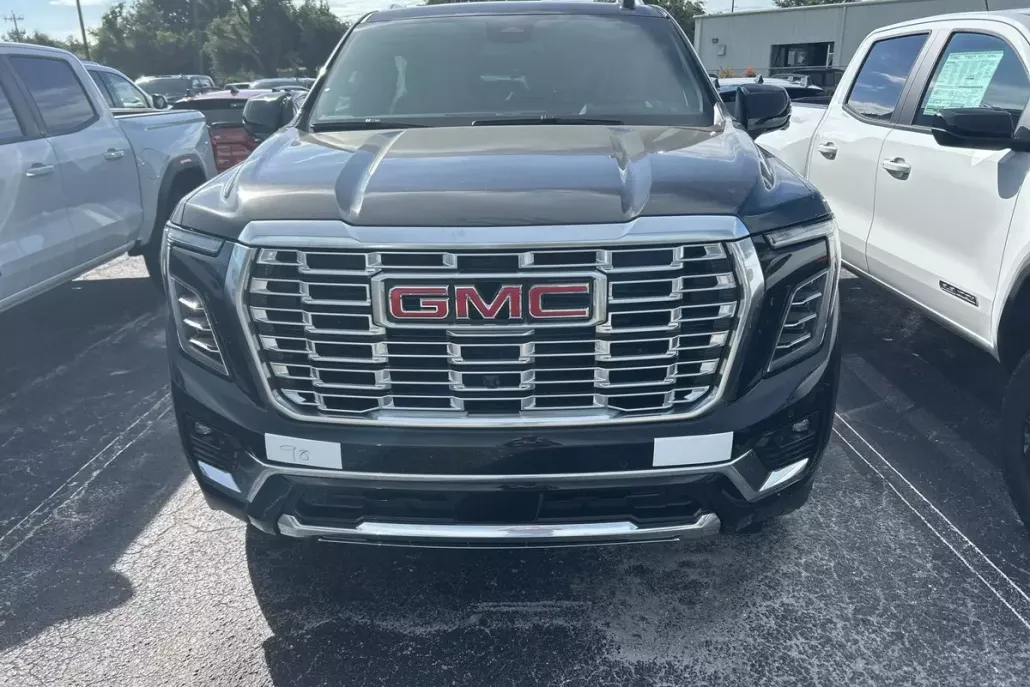 2025 Gmc Yukon Denali photo 1