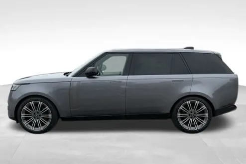 2025 Land Rover Range Rover SE photo 2