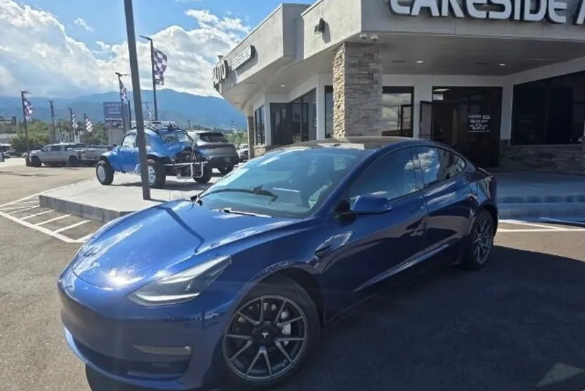 2021 Tesla Model 3 Long Range photo 1