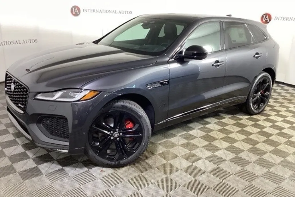 2025 Jaguar F-PACE P400 R-Dynamic S photo 1