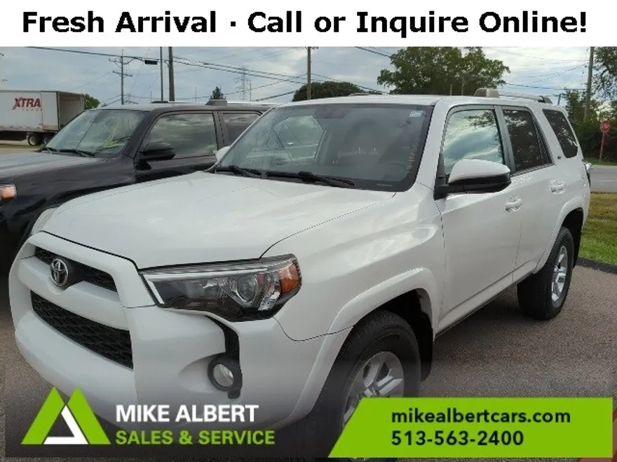 2019 Toyota 4Runner SR5 photo 1