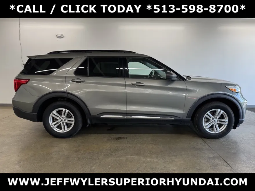 2020 Ford Explorer XLT photo 1