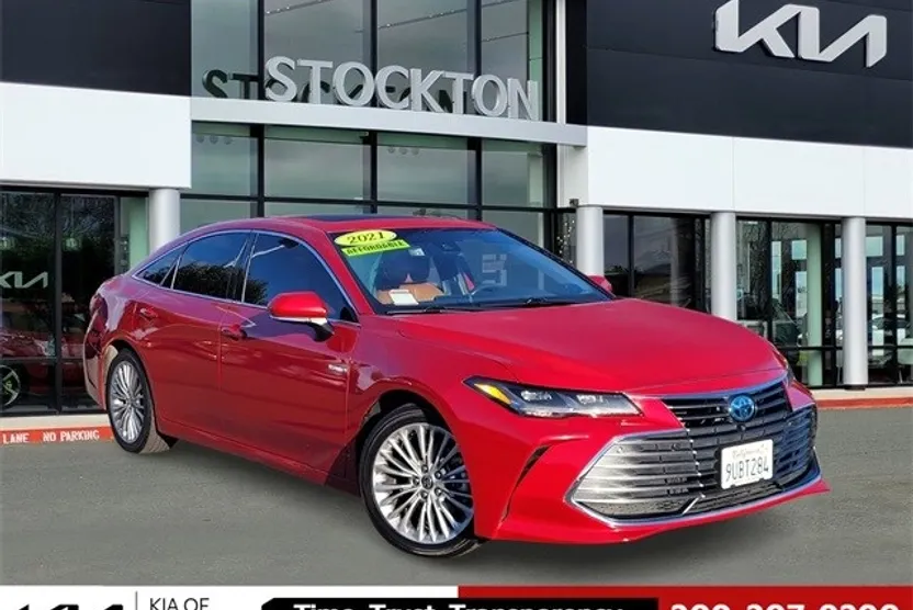 2021 Toyota Avalon Hybrid Limited photo 1