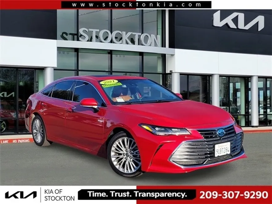 2021 Toyota Avalon Hybrid Limited photo 1