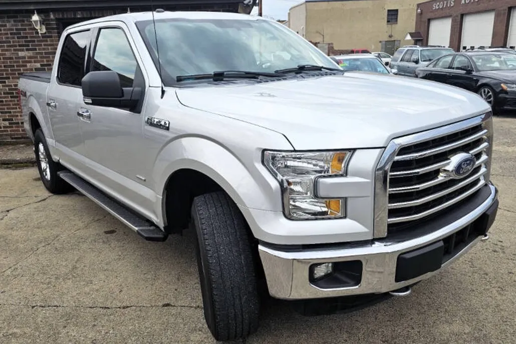 2016 Ford F-150 XLT photo 1